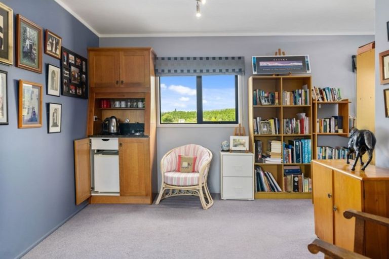 Photo of property in 12 Hulme Place, Owhata, Rotorua, 3010
