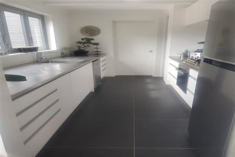 Photo of property in 44 Valecrest Avenue, Parklands, Christchurch, 8083