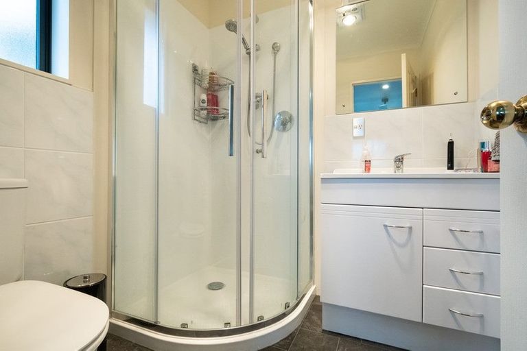 Photo of property in 13 San Marino Drive, Henderson, Auckland, 0612