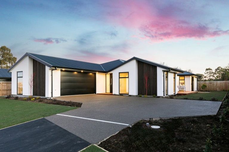 Photo of property in 58 Suffolk Drive, Kirwee, 7571