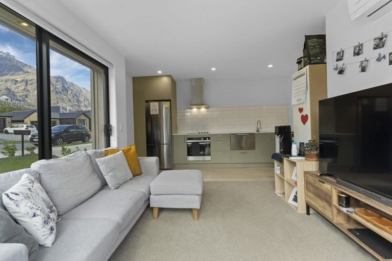 Photo of property in 38 Muster Road, Jacks Point, 9371