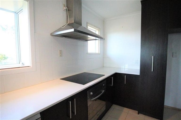 Photo of property in 988 East Coast Road, Northcross, Auckland, 0632