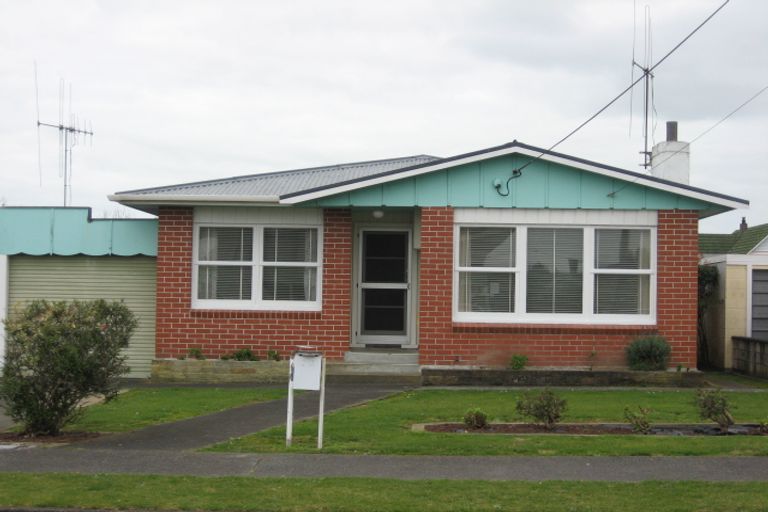 Photo of property in 51 Wilton Street, Levin, 5510