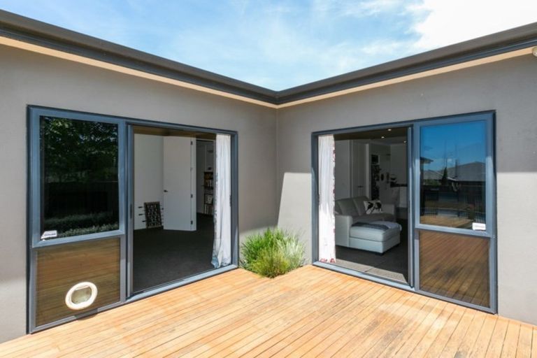 Photo of property in 14 Greenlea Place, Frimley, Hastings, 4120