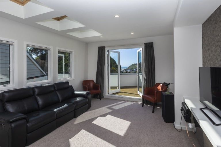 Photo of property in 2 Challenger Lane, Redcliffs, Christchurch, 8081
