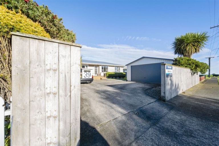 Photo of property in 39 Ramanui Avenue, Hawera, 4610