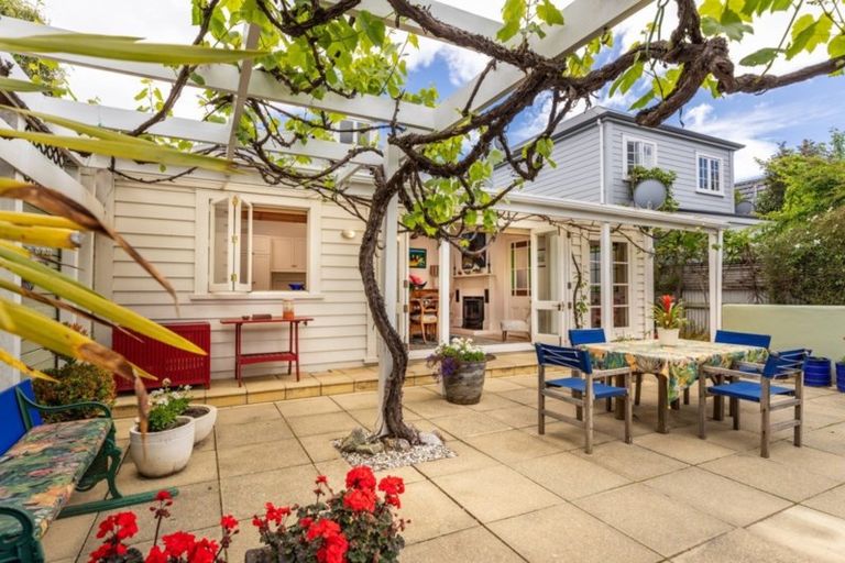 Photo of property in 13 Shelbourne Street, Nelson, 7010