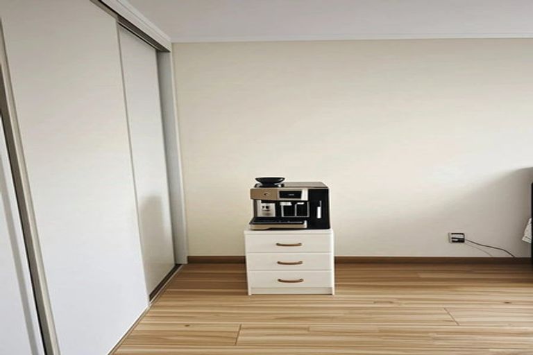 Photo of property in 18/8 Margan Avenue, New Lynn, Auckland, 0600