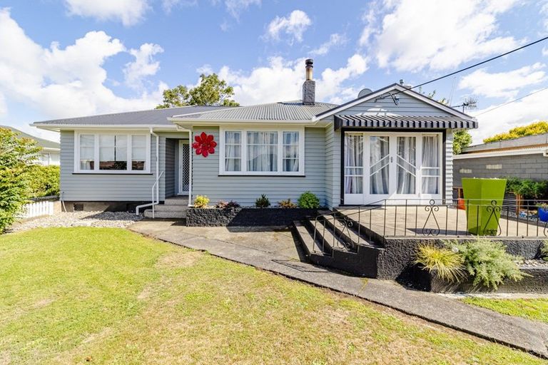 Photo of property in 4 Crewe Street, Pahiatua, 4910
