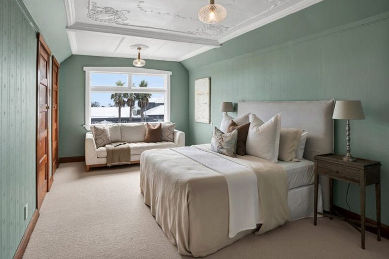 Photo of property in 19 Baring Terrace, Strandon, New Plymouth, 4312