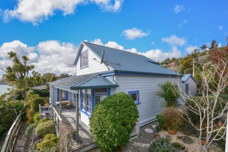 Photo of property in 6 Marion Street, Macandrew Bay, Dunedin, 9014