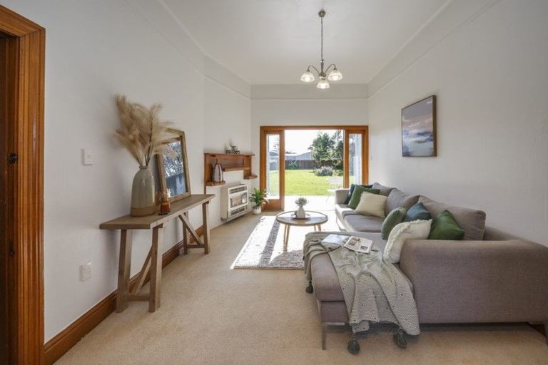 Photo of property in 5 Charles Cross Street, Longburn, Palmerston North, 4412