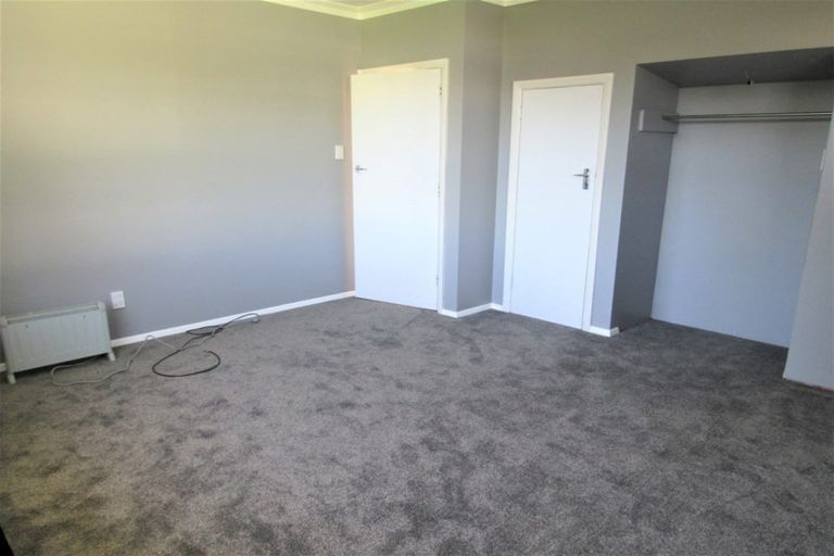 Photo of property in 92 Pine Avenue, Ebdentown, Upper Hutt, 5018