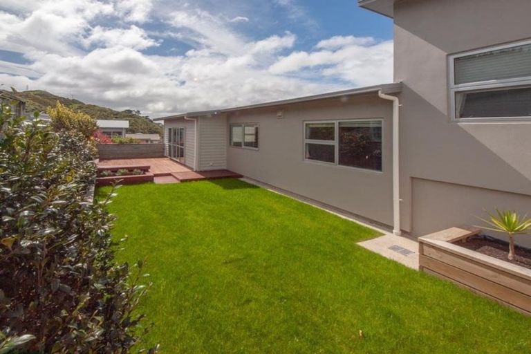Photo of property in 10 Edington Grove, Churton Park, Wellington, 6037