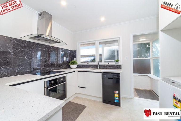 Photo of property in 4/35 Shakespeare Road, Milford, Auckland, 0620