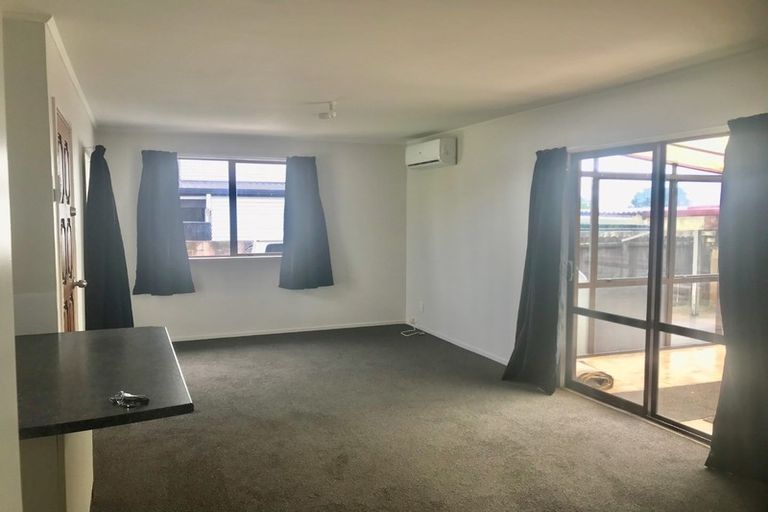 Photo of property in 6 Waterview Road, Favona, Auckland, 2024