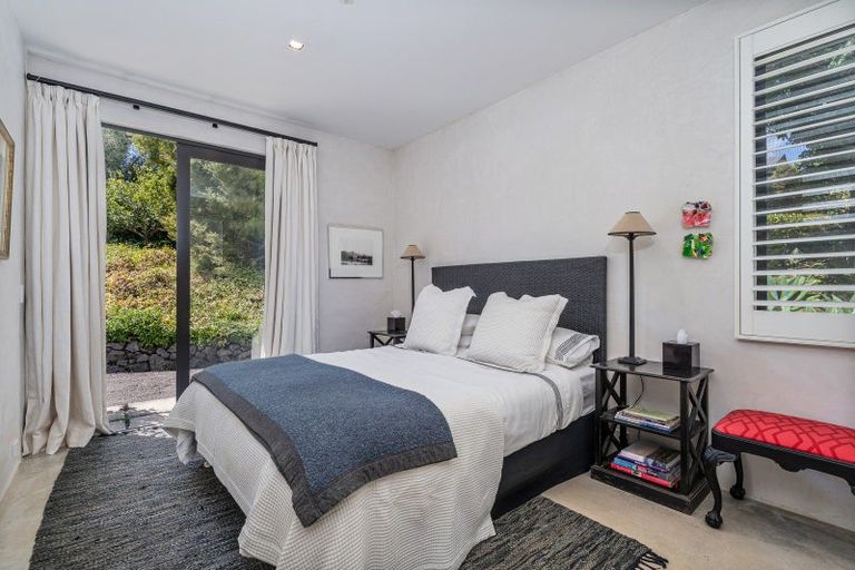 Photo of property in 49 Sarahs Hill, Hahei, Whitianga, 3591