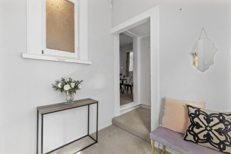 Photo of property in 15 Collins Street, Petone, Lower Hutt, 5012