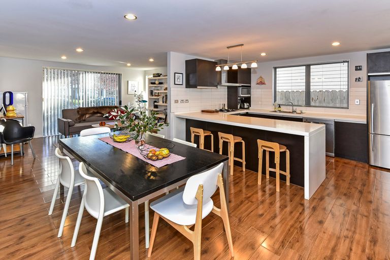 Photo of property in 31 Kauri Drive, Takanini, 2112