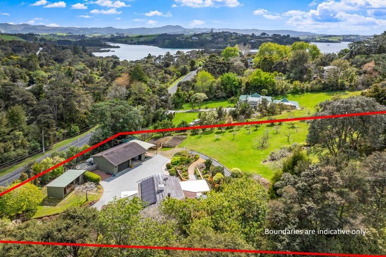 Photo of property in 1082 Sandspit Road, Sandspit, Warkworth, 0982