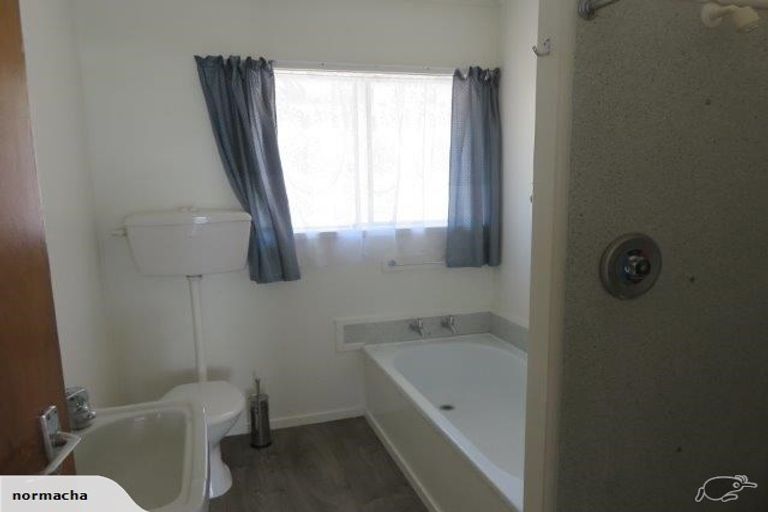 Photo of property in 3/20 Parkhill Road, Mellons Bay, Auckland, 2014