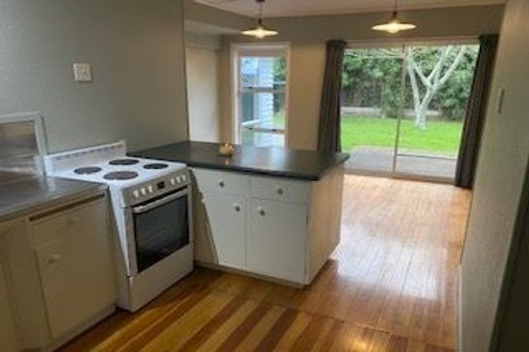 Photo of property in 6 Bedford Street, Fitzroy, New Plymouth, 4312