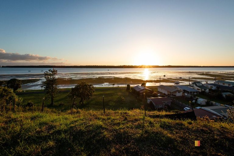 Photo of property in 30a Harbour View Road, Tahawai, Katikati, 3170