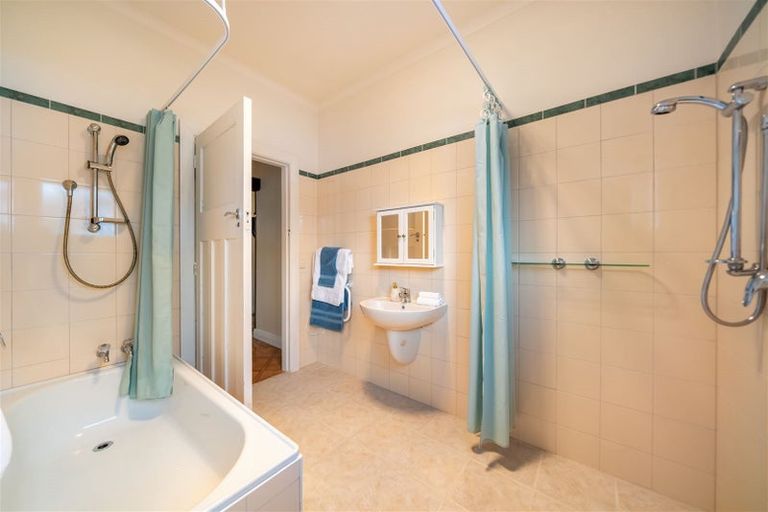 Photo of property in 57 Pohutukawa Street, Woburn, Lower Hutt, 5010