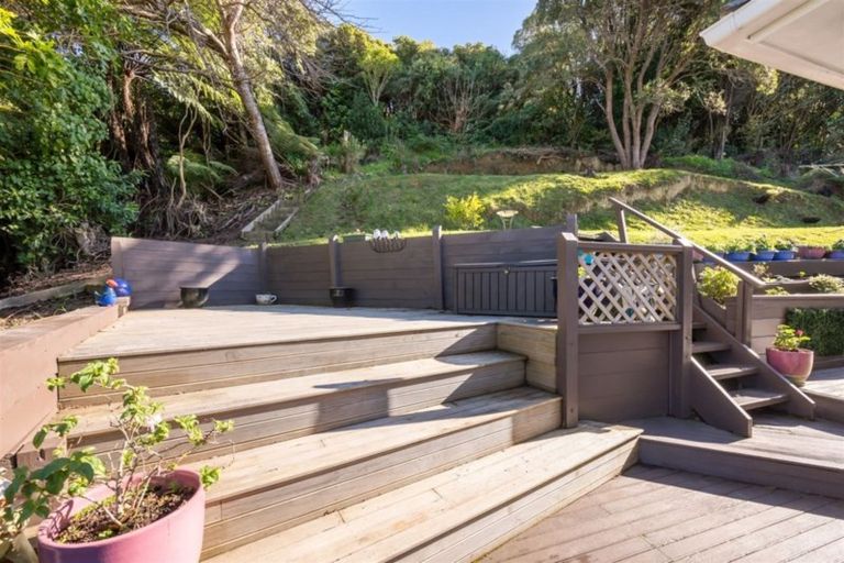 Photo of property in 3 Aspen Grove, Maungaraki, Lower Hutt, 5010