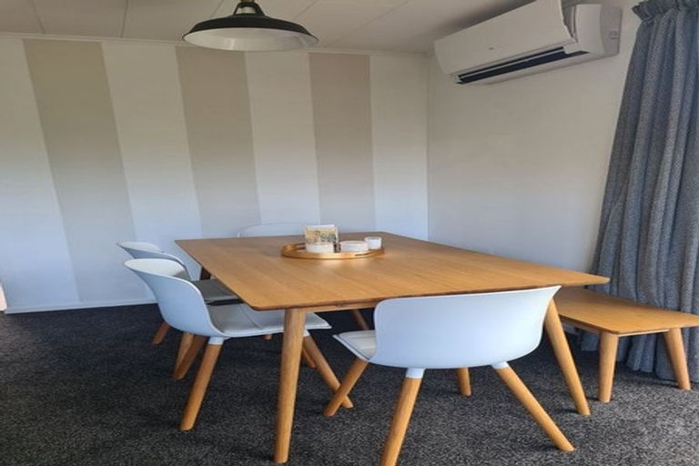 Photo of property in 32 Redwood Grove, Hokowhitu, Palmerston North, 4410