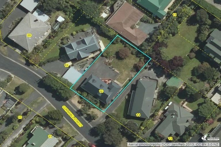 Photo of property in 16 Cornwall Street, Vauxhall, Dunedin, 9013