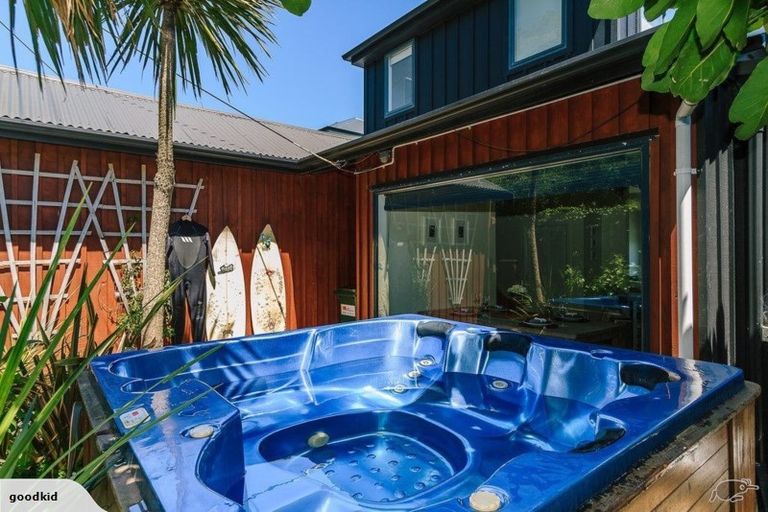 Photo of property in 604 Marine Drive, Days Bay, Lower Hutt, 5013