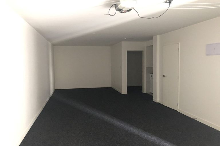 Photo of property in 16 Peony Mews, Oteha, Auckland, 0632