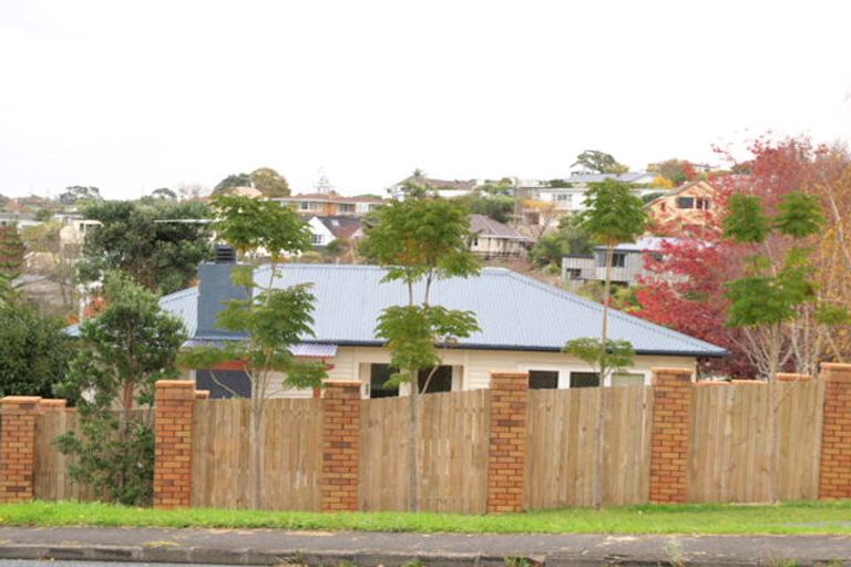 Photo of property in 1/83 Cockle Bay Road, Cockle Bay, Auckland, 2014