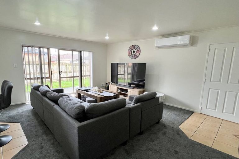 Photo of property in 29 Scotts Field Drive, Takanini, 2112