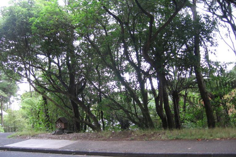 Photo of property in 73 Wood Bay Road, Titirangi, Auckland, 0604