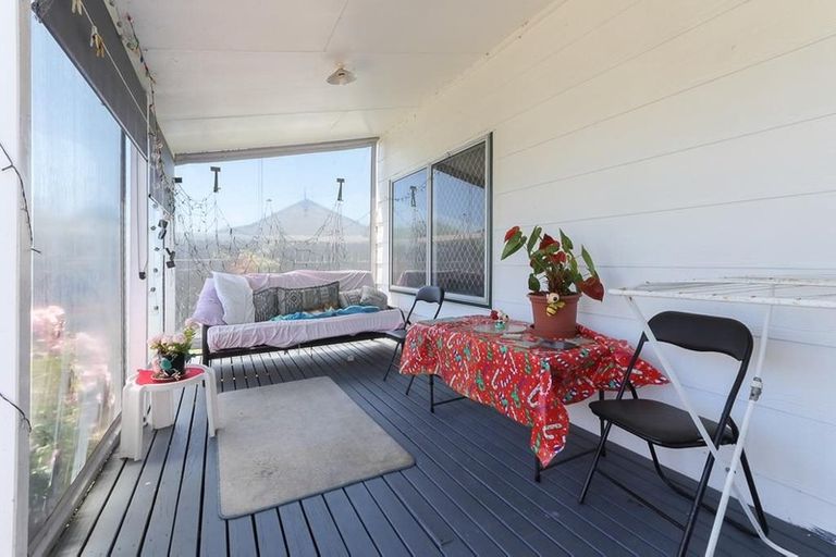 Photo of property in 3 Sequoia Crescent, Owhata, Rotorua, 3010