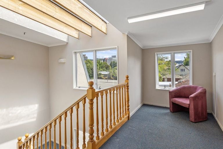 Photo of property in 23 Creyke Road, Ilam, Christchurch, 8041