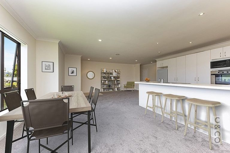 Photo of property in 36 Te Kauri Place, Helensville, 0800