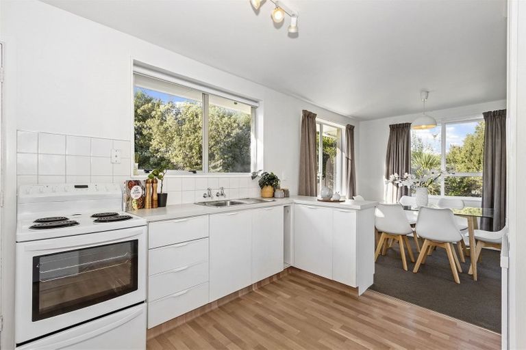 Photo of property in 2/18 Wanstead Place, Woolston, Christchurch, 8062