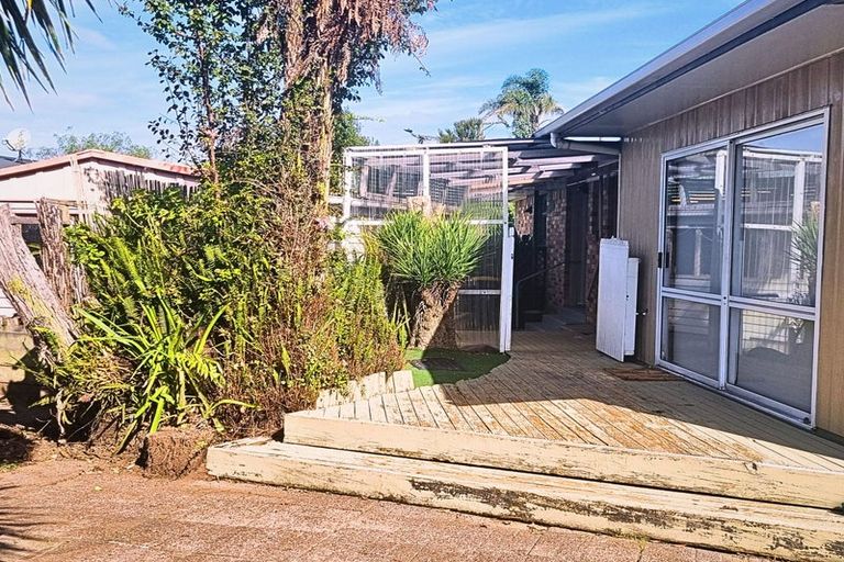 Photo of property in 35 Pulham Crescent, Queenwood, Hamilton, 3210