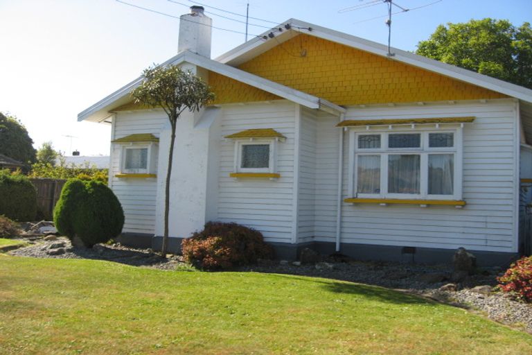 Photo of property in 2/35 New Brighton Road, Shirley, Christchurch, 8061