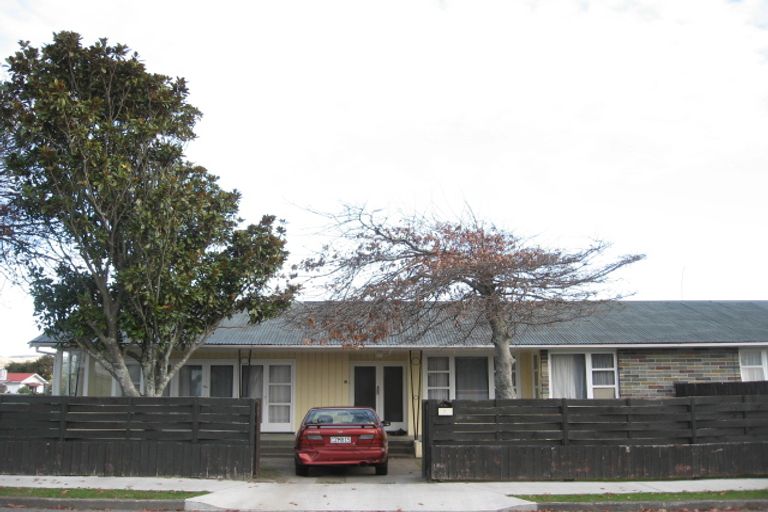 Photo of property in 17 Iti Street, Otaki, 5512