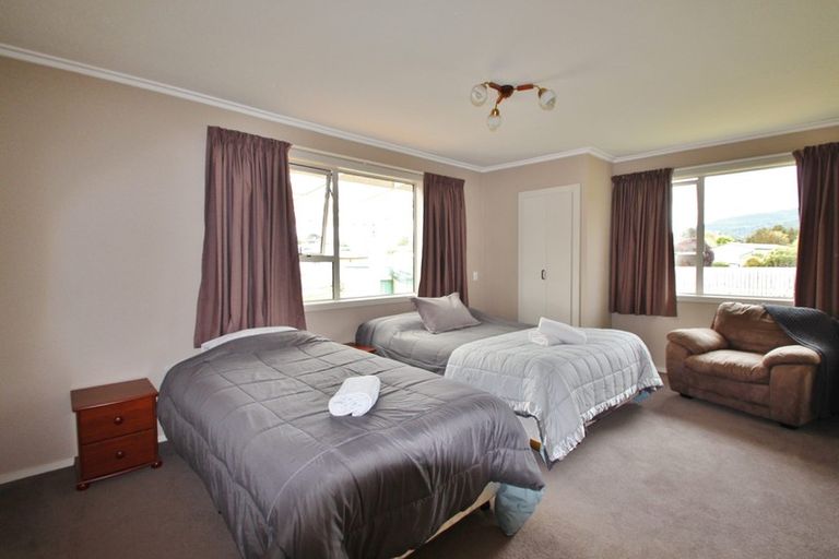 Photo of property in 8 Motu-au Close, Manapouri, 9679