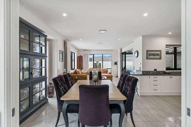 Photo of property in 3 Topping Place, Whitianga, 3510