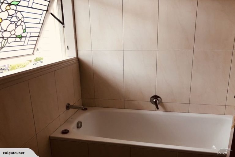 Photo of property in 1/422 Hibiscus Coast Highway, Orewa, 0931