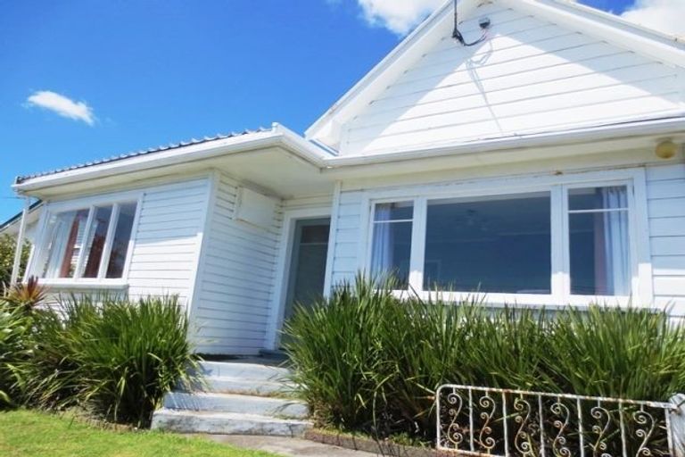 Photo of property in 51 Gaine Street, New Plymouth, 4310