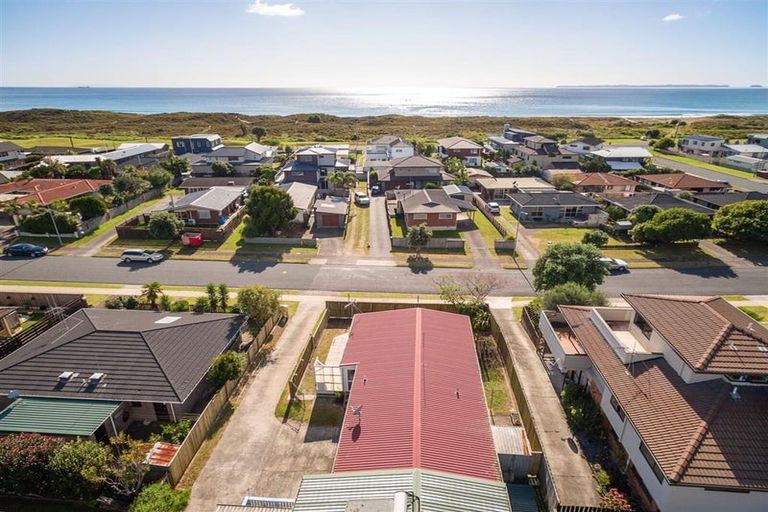 Photo of property in 42a Dickson Road, Papamoa Beach, Papamoa, 3118