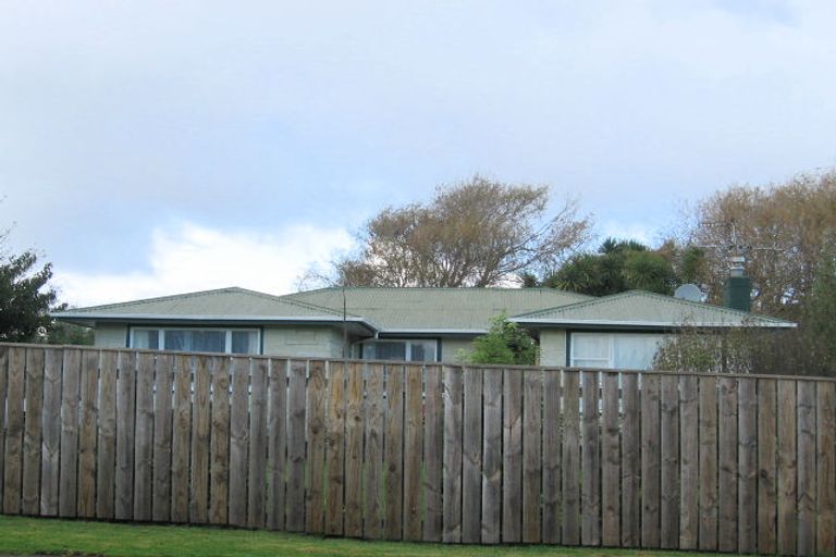 Photo of property in 30 Gray Avenue, Paraparaumu Beach, Paraparaumu, 5032