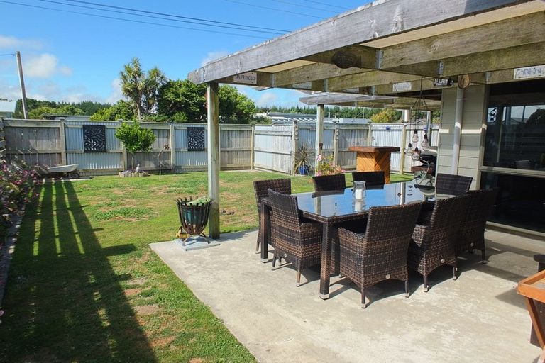 Photo of property in 10 Seabury Avenue, Foxton Beach, Foxton, 4815